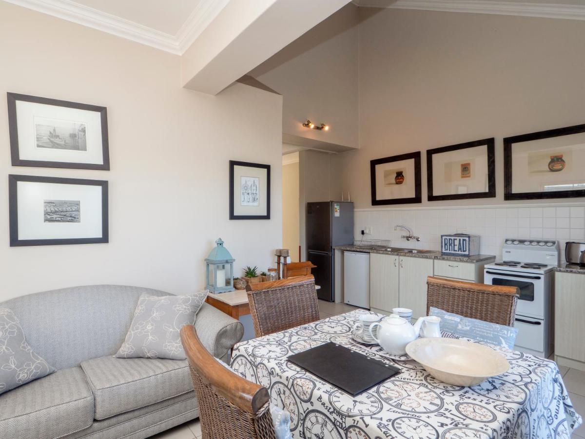 Guadeloupe Self Catering Apartment นิสนา ภายนอก รูปภาพ
